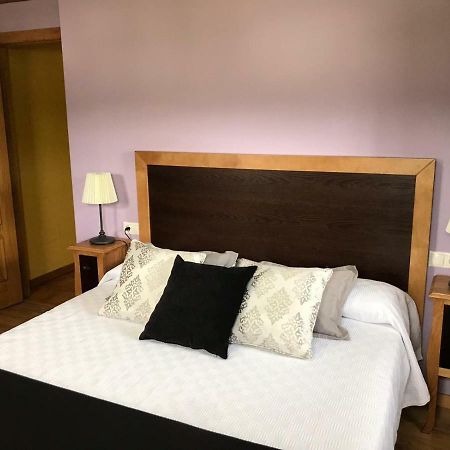Apartamentos Carola San Tirso de Abres Extérieur photo
